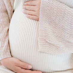 这不仅稳固了⚾🇸🇬谷歌在🥄iOS生态➿中的地位，更可🇬🇦能成为其AI模🧤🇿🇼